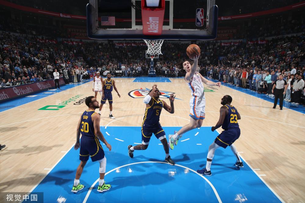 而这位年轻 而这位年轻