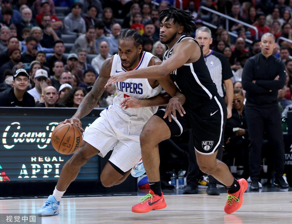 他在前场游 他在前场游