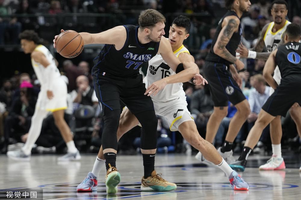 出了显著贡 出了显著贡